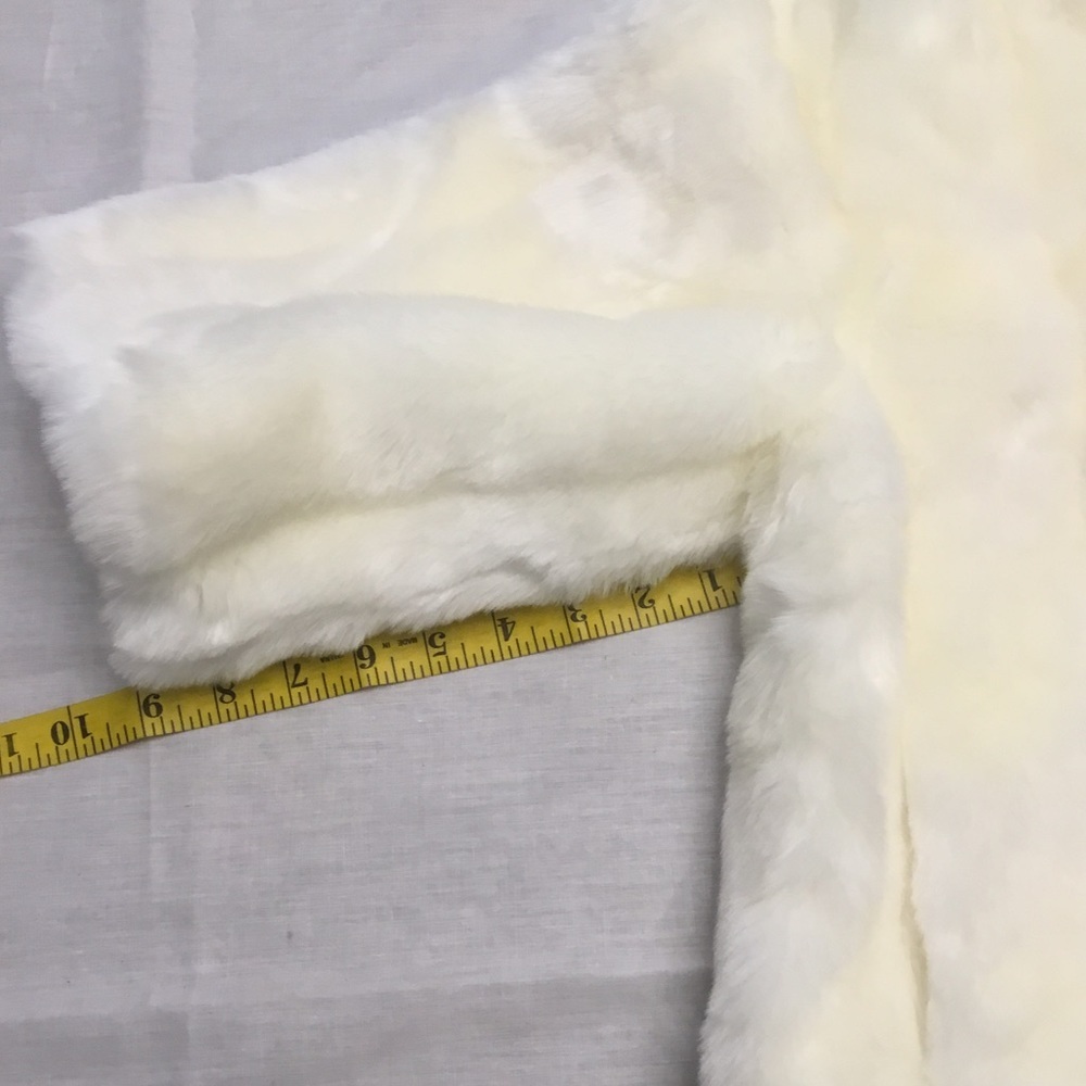 Off white Calvin Klein faux fur jacket size Sm - Picture 13 of 16